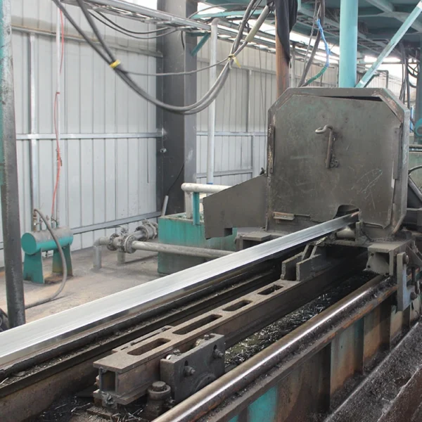 Square Metal Fence Posts Good Quality Mild Steel - 图片 2